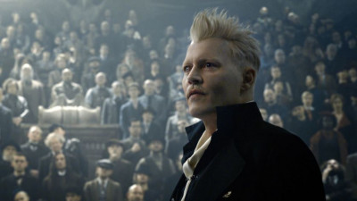 Johnny Depp Cabut, Siapa Pemeran Grindelwald Selanjutnya? thumbnail